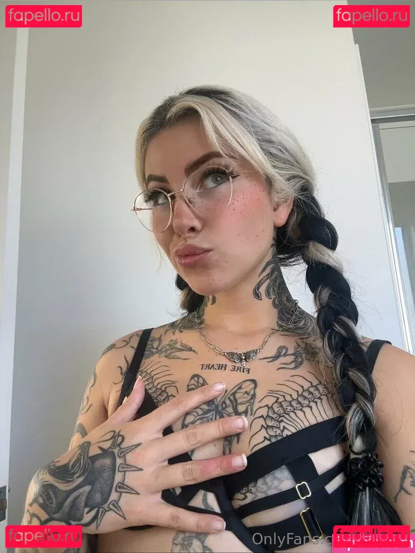 bugurl Onlyfans Photo Gallery 