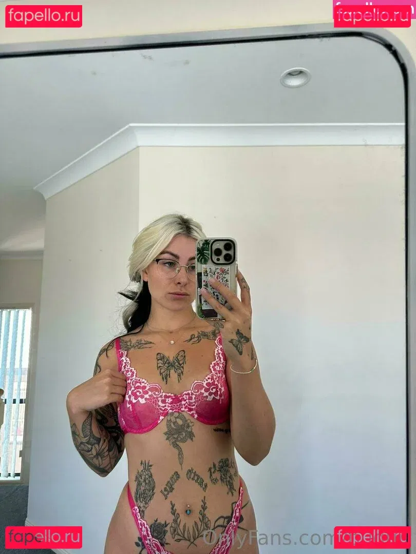 bugurl Onlyfans Photo Gallery 