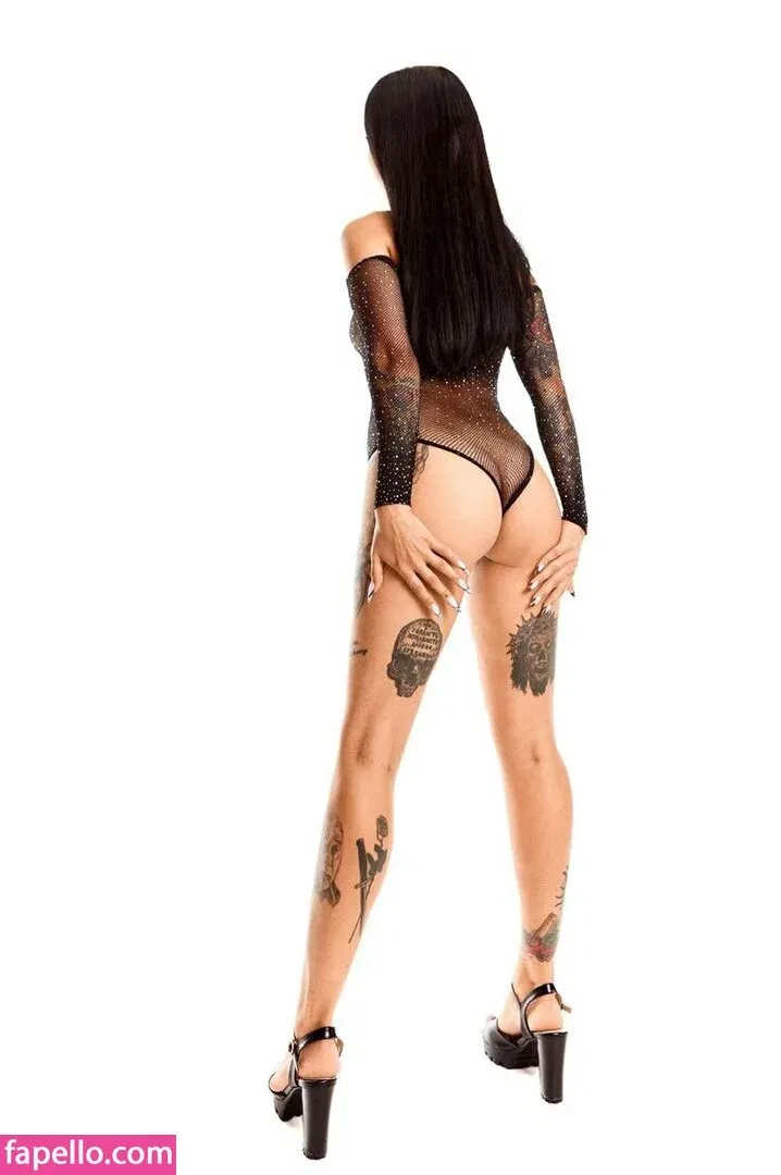 Daria \ Miyako \ Strong_bunny Onlyfans Photo Gallery 