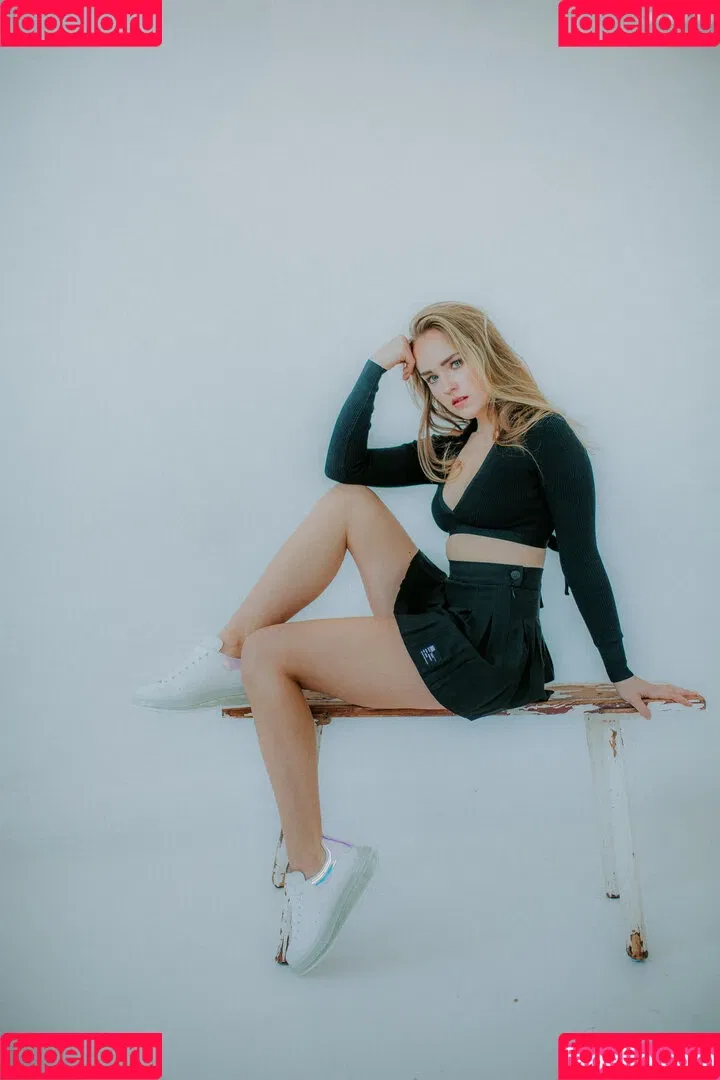 Chantal Colette Onlyfans Photo Gallery 