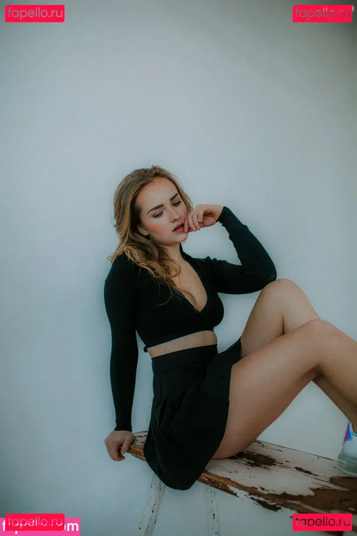 Chantal Colette Onlyfans Photo Gallery 