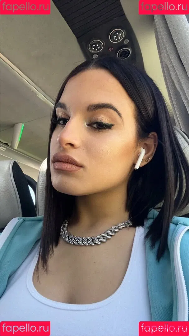 Cubanita Onlyfans Photo Gallery 