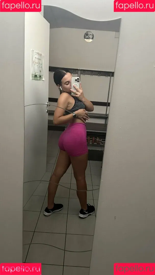 Cubanita Onlyfans Photo Gallery 