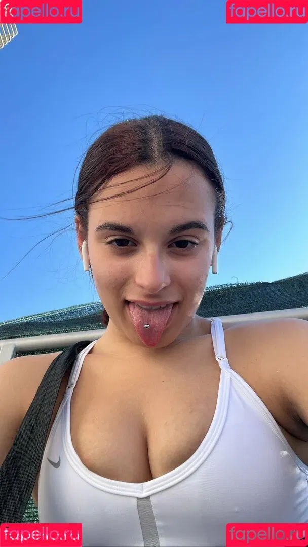 Cubanita Onlyfans Photo Gallery 