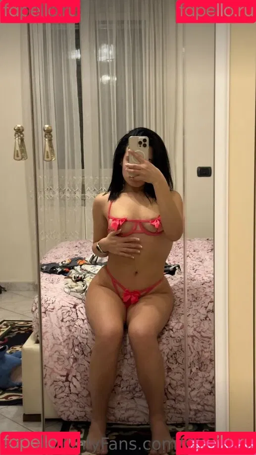 Cubanita Onlyfans Photo Gallery 