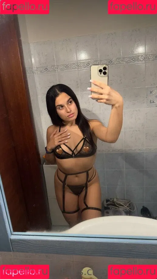 Cubanita Onlyfans Photo Gallery 