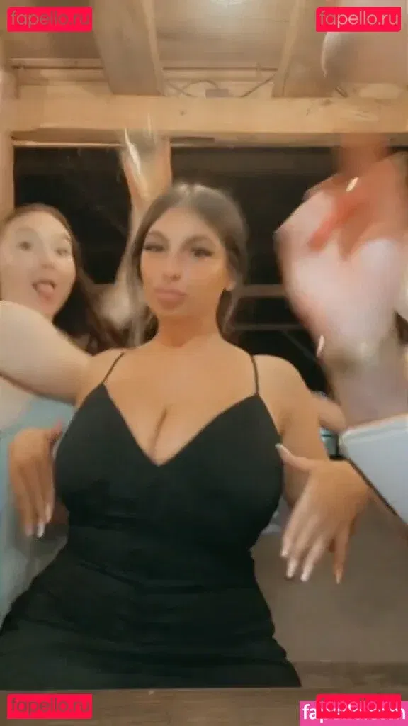 kikipearl Onlyfans Photo Gallery 