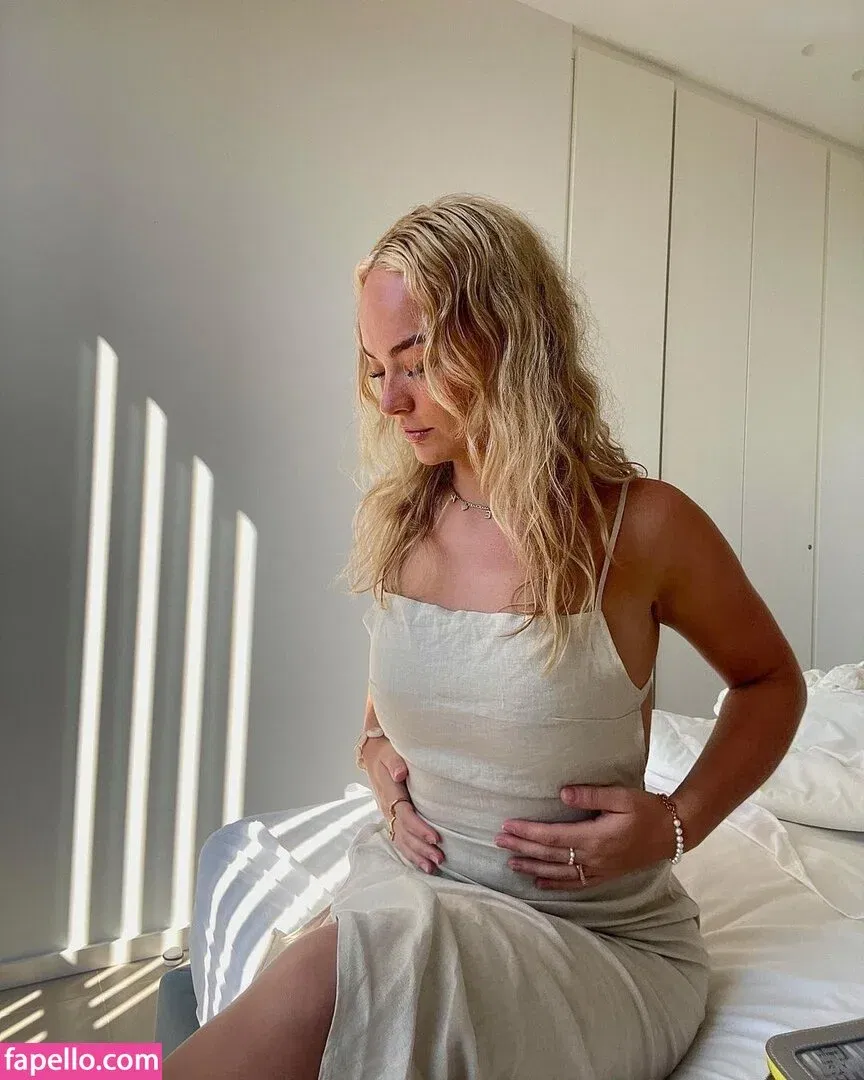 Elisa Schattenberg Onlyfans Photo Gallery 