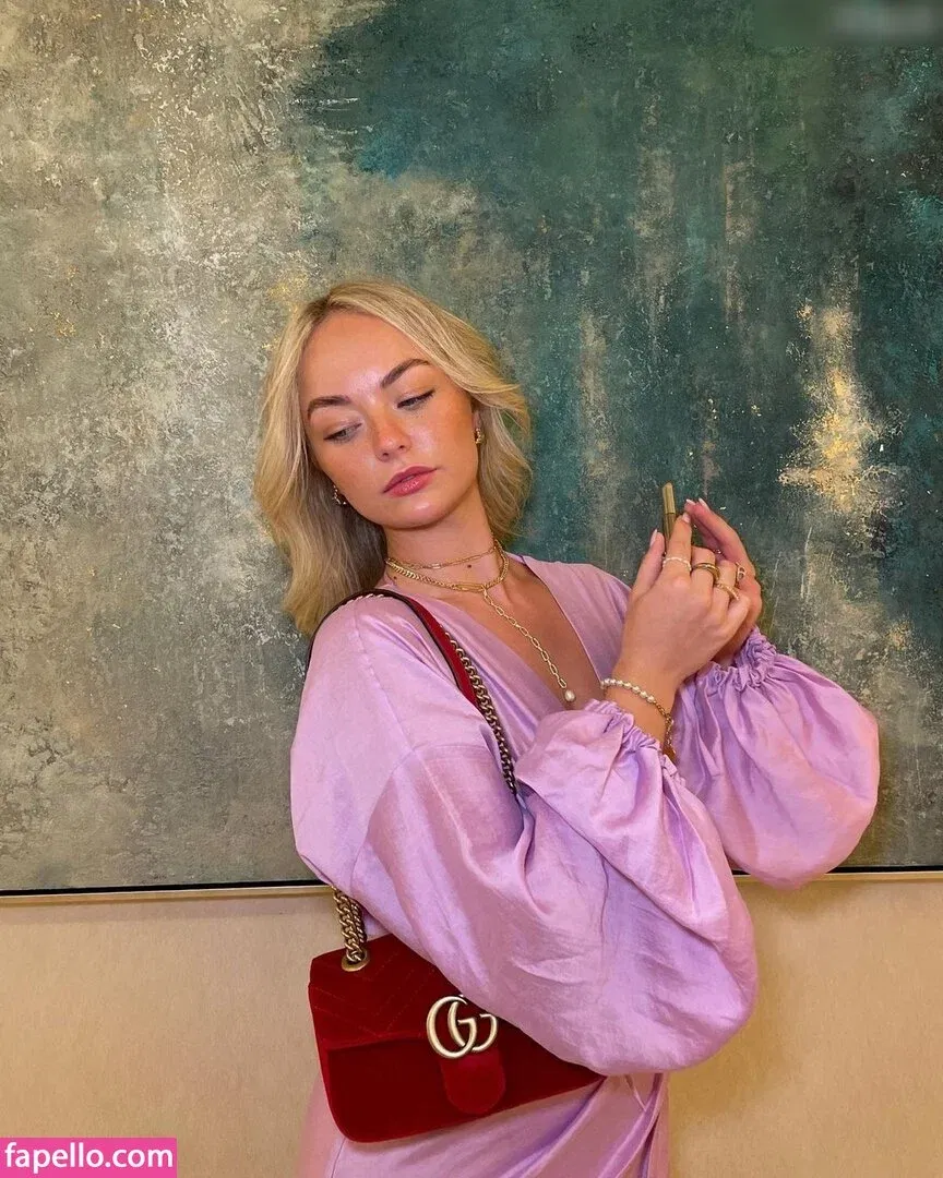 Elisa Schattenberg Onlyfans Photo Gallery 