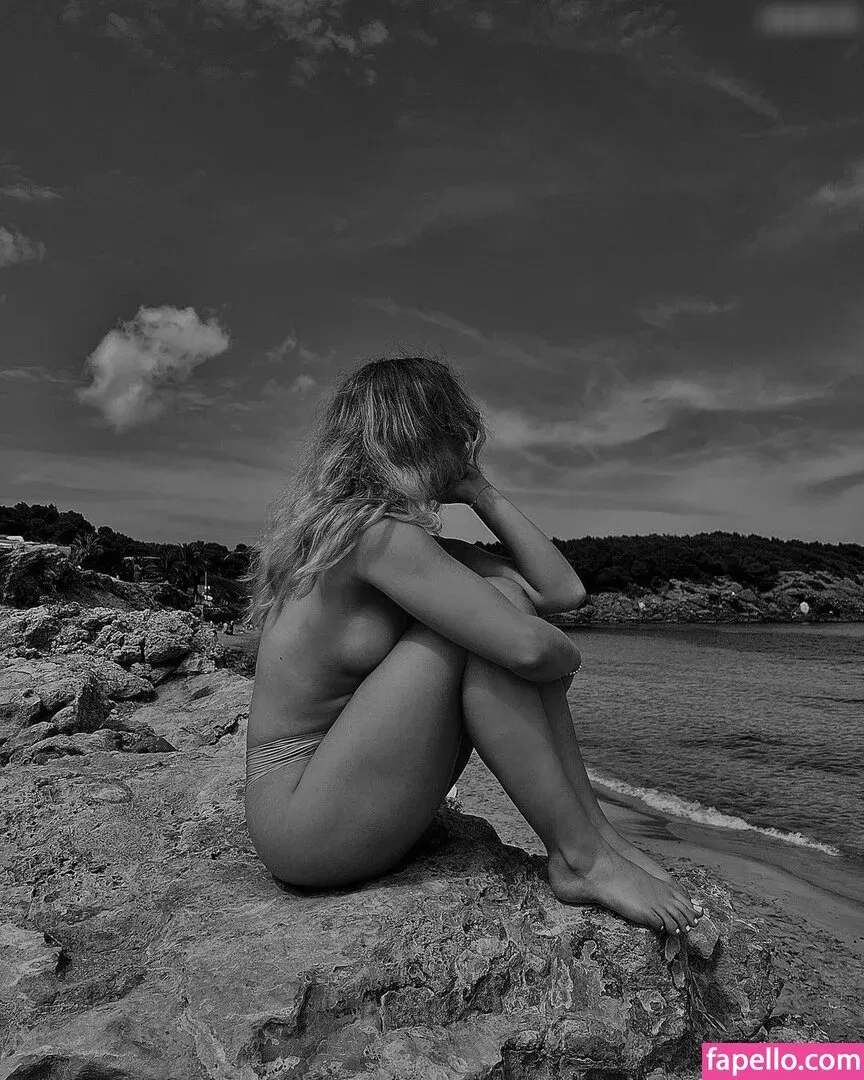 Elisa Schattenberg Onlyfans Photo Gallery 