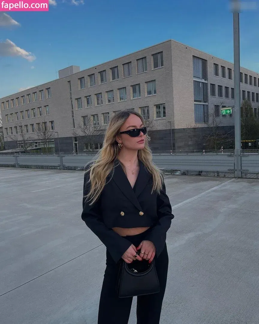 Elisa Schattenberg Onlyfans Photo Gallery 