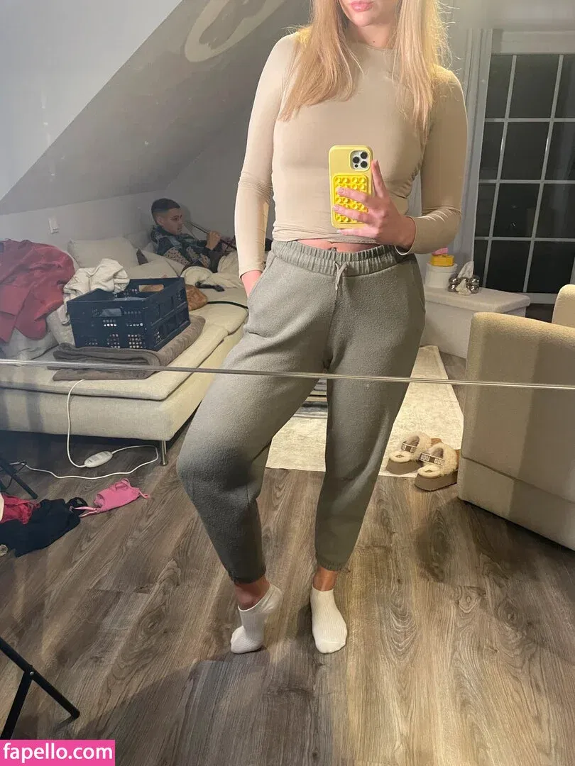 Elisa Schattenberg Onlyfans Photo Gallery 