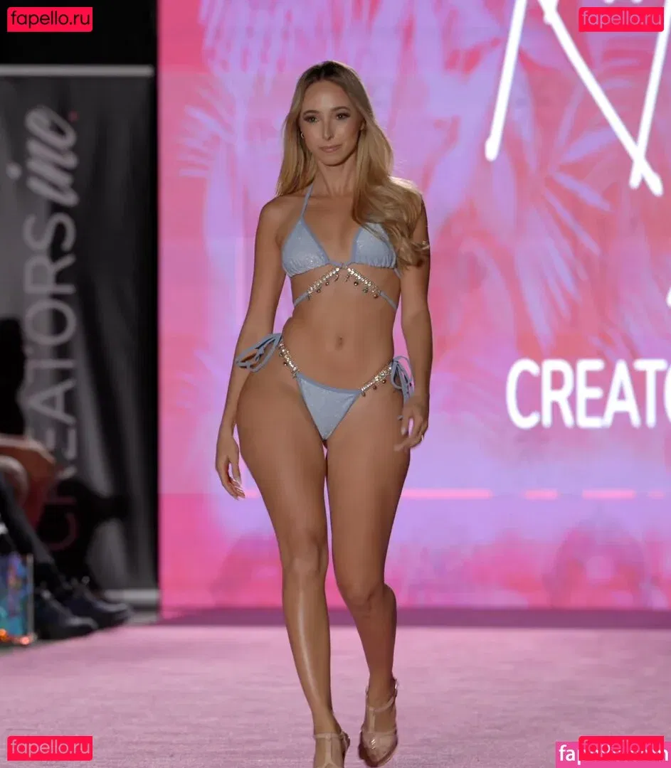 Beatriz Corbett Onlyfans Photo Gallery 