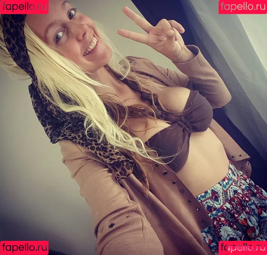 Sexy Julia Onlyfans Photo Gallery 