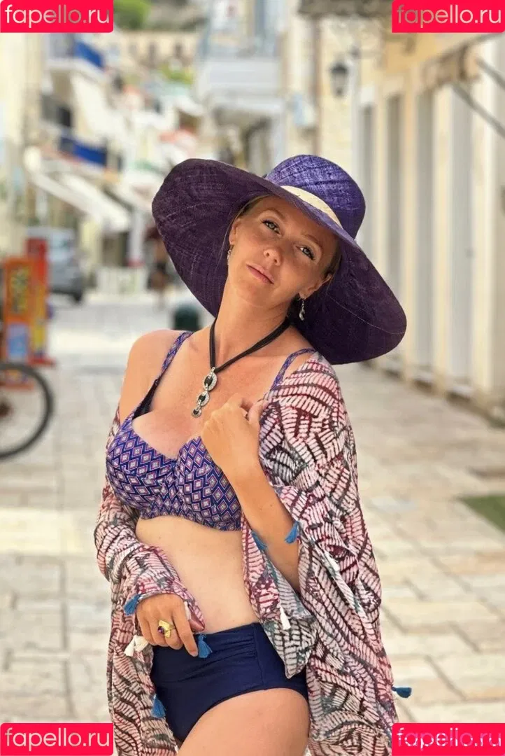 Sexy Julia Onlyfans Photo Gallery 