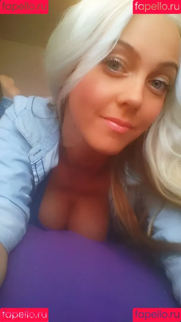 Sexy Julia Onlyfans Photo Gallery 