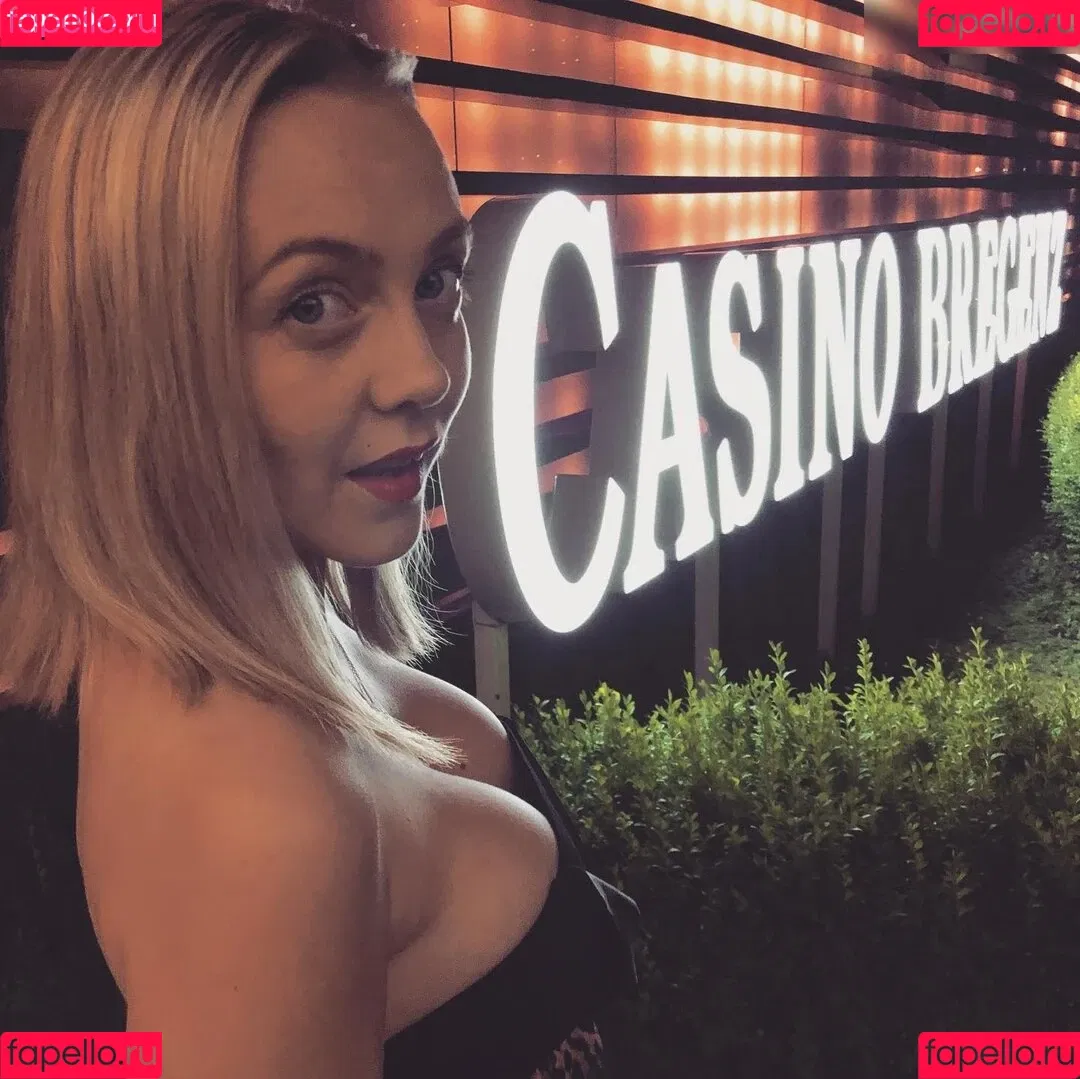 Sexy Julia Onlyfans Photo Gallery 