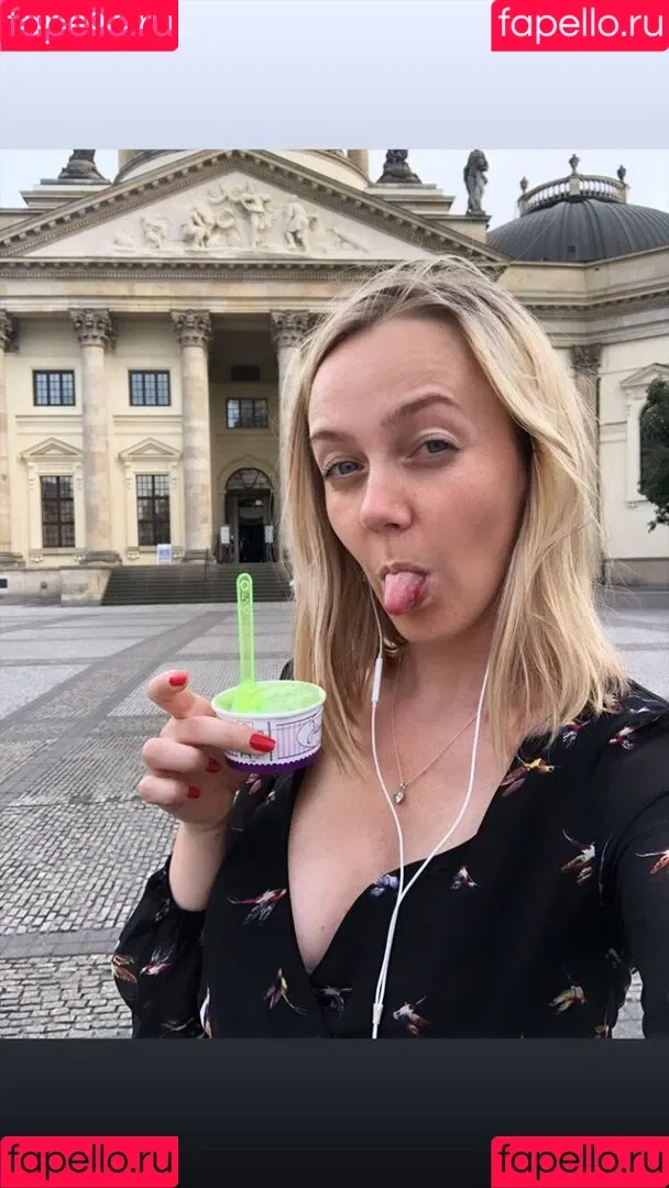 Sexy Julia Onlyfans Photo Gallery 