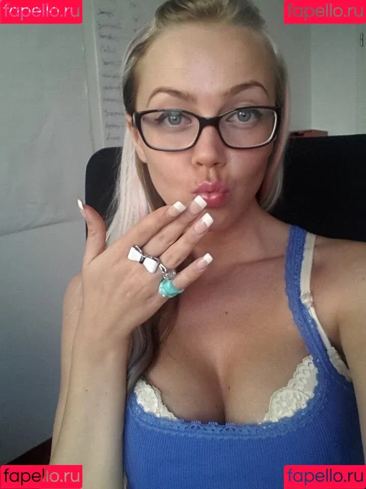 Sexy Julia Onlyfans Photo Gallery 