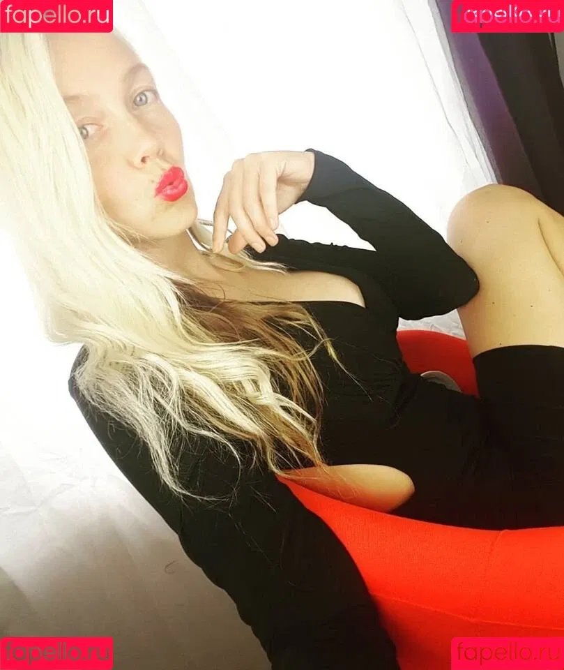 Sexy Julia Onlyfans Photo Gallery 