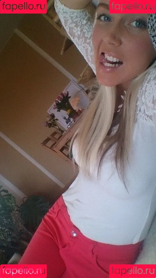 Sexy Julia Onlyfans Photo Gallery 