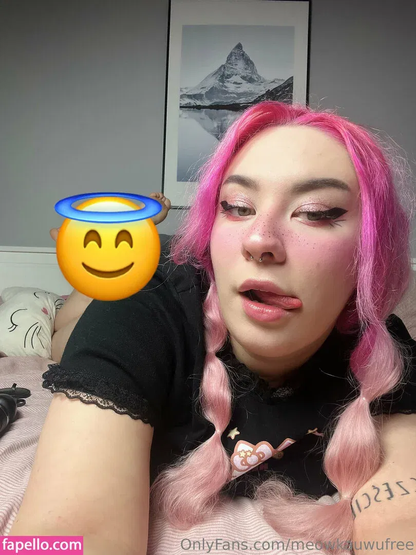 meowkauwufree Onlyfans Photo Gallery 