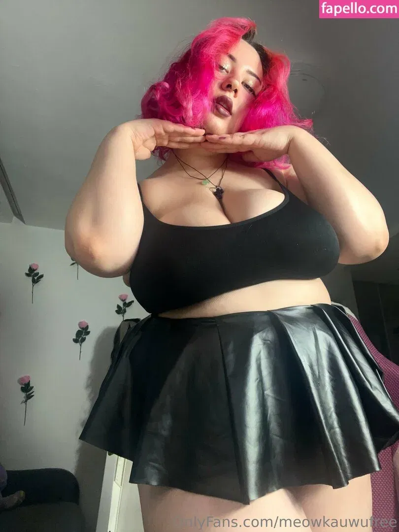meowkauwufree Onlyfans Photo Gallery 