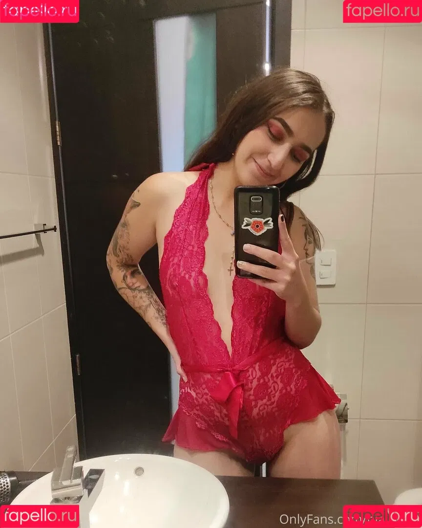 nia_yanyi Onlyfans Photo Gallery 