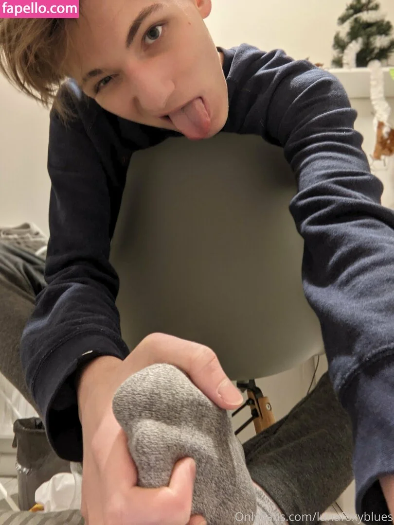 lunafoxyblues Onlyfans Photo Gallery 