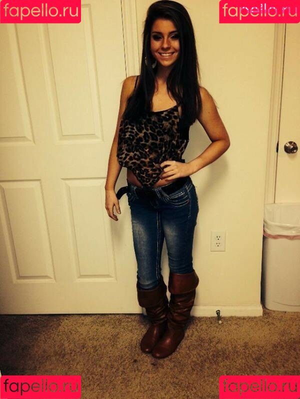 Madison Deck Onlyfans Photo Gallery 