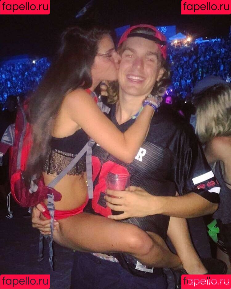 Madison Deck Onlyfans Photo Gallery 