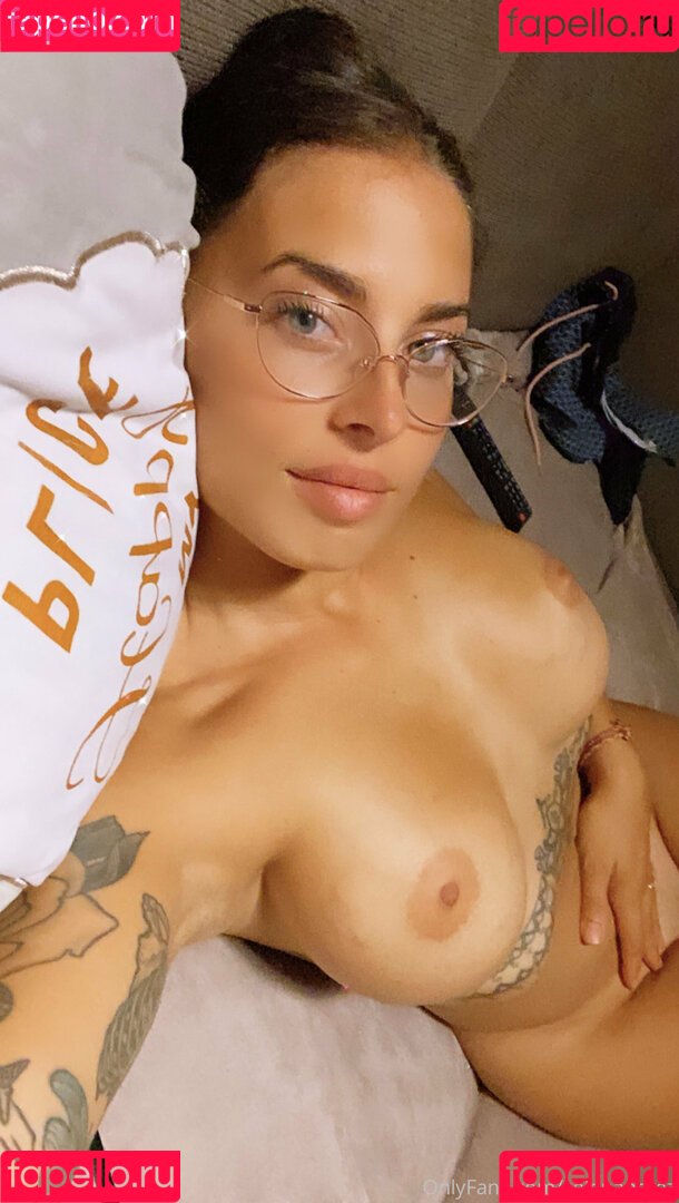 Selena Perez Onlyfans Photo Gallery 