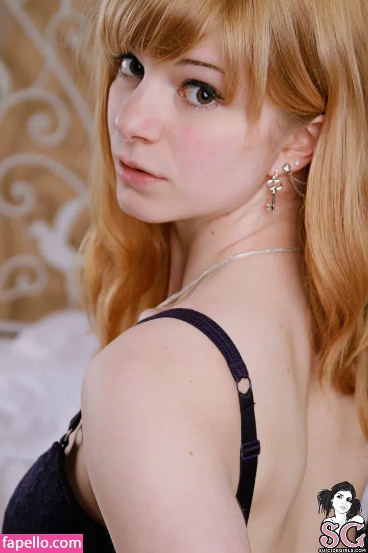 Mielle SG Onlyfans Photo Gallery 