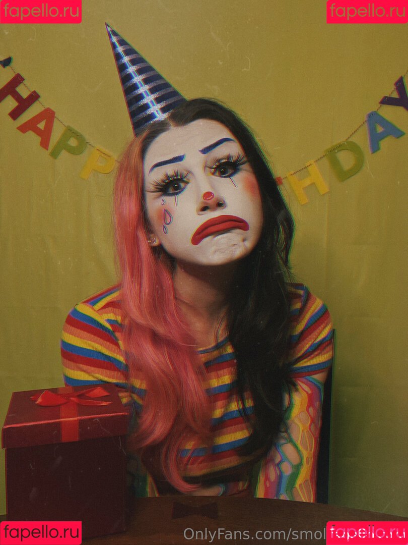 smollbabeyfree Onlyfans Photo Gallery 