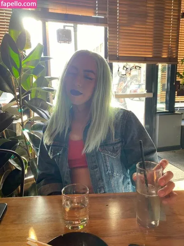 TheDellaDream Onlyfans Photo Gallery 