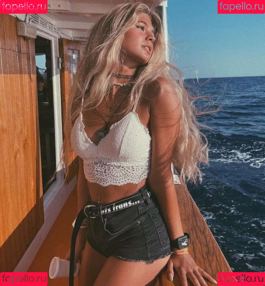 Lavinia Yakira Onlyfans Photo Gallery 