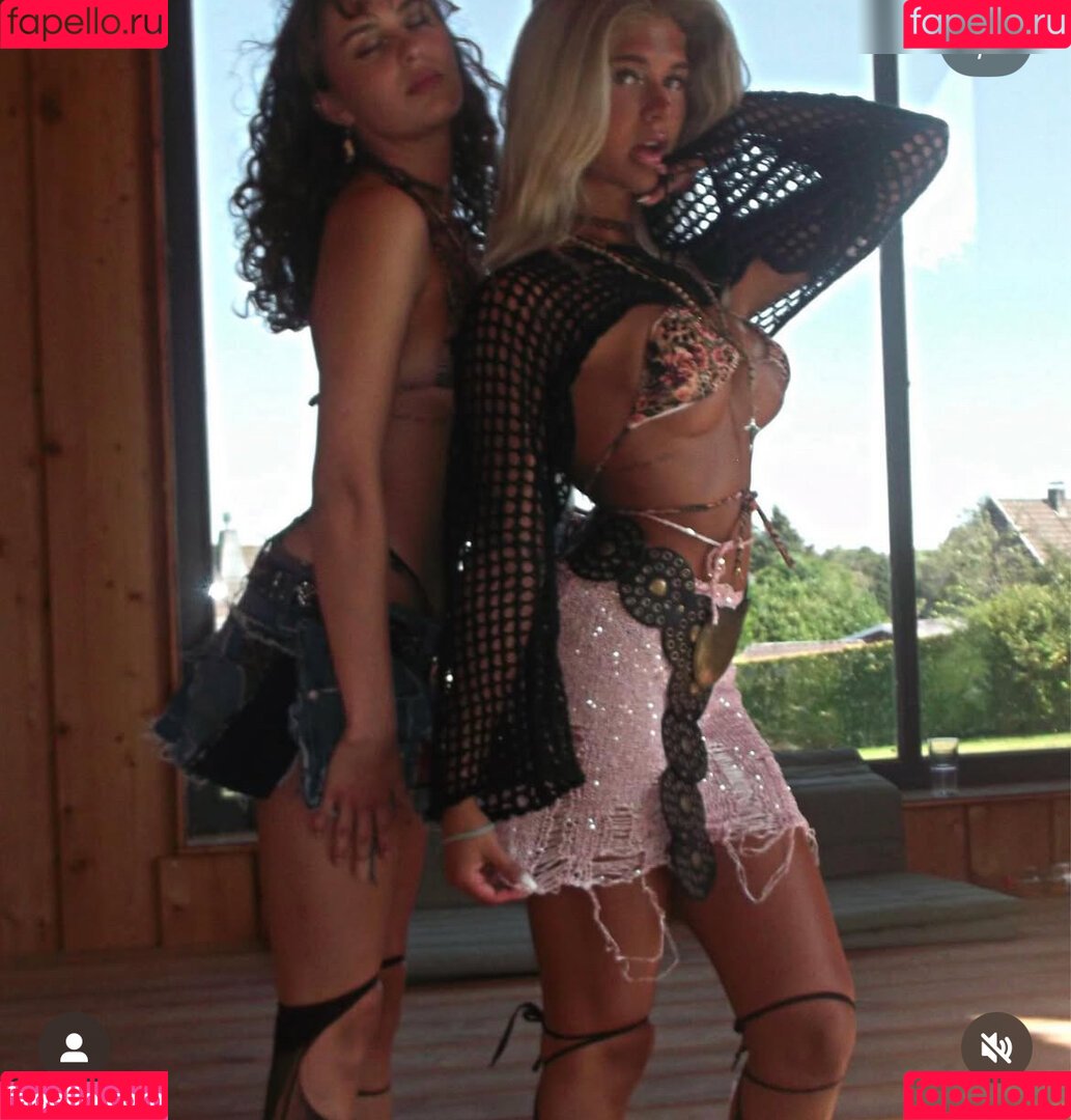 Lavinia Yakira Onlyfans Photo Gallery 