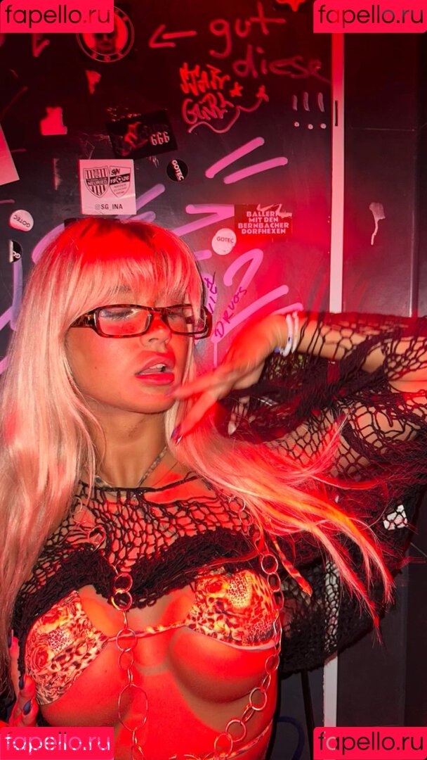 Lavinia Yakira Onlyfans Photo Gallery 