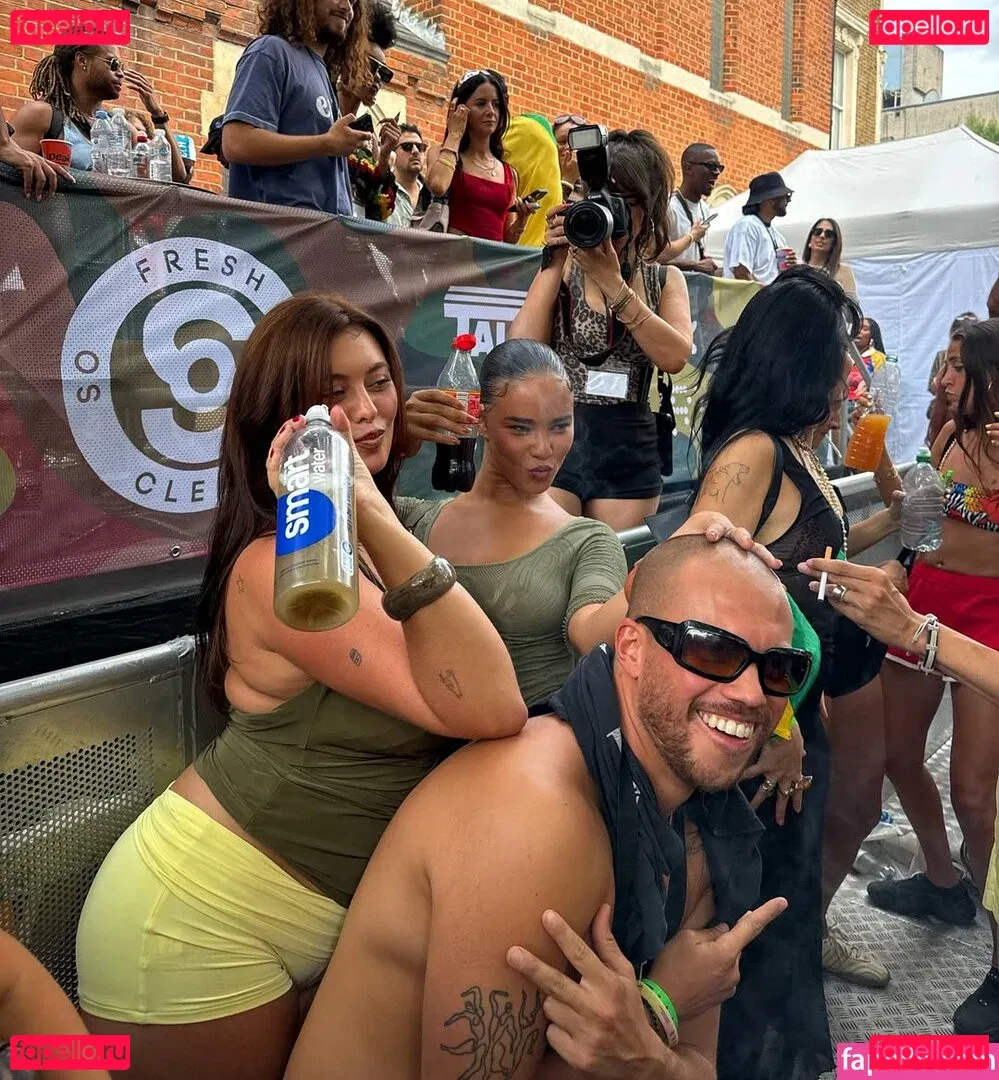 Millie Hannah Onlyfans Photo Gallery 