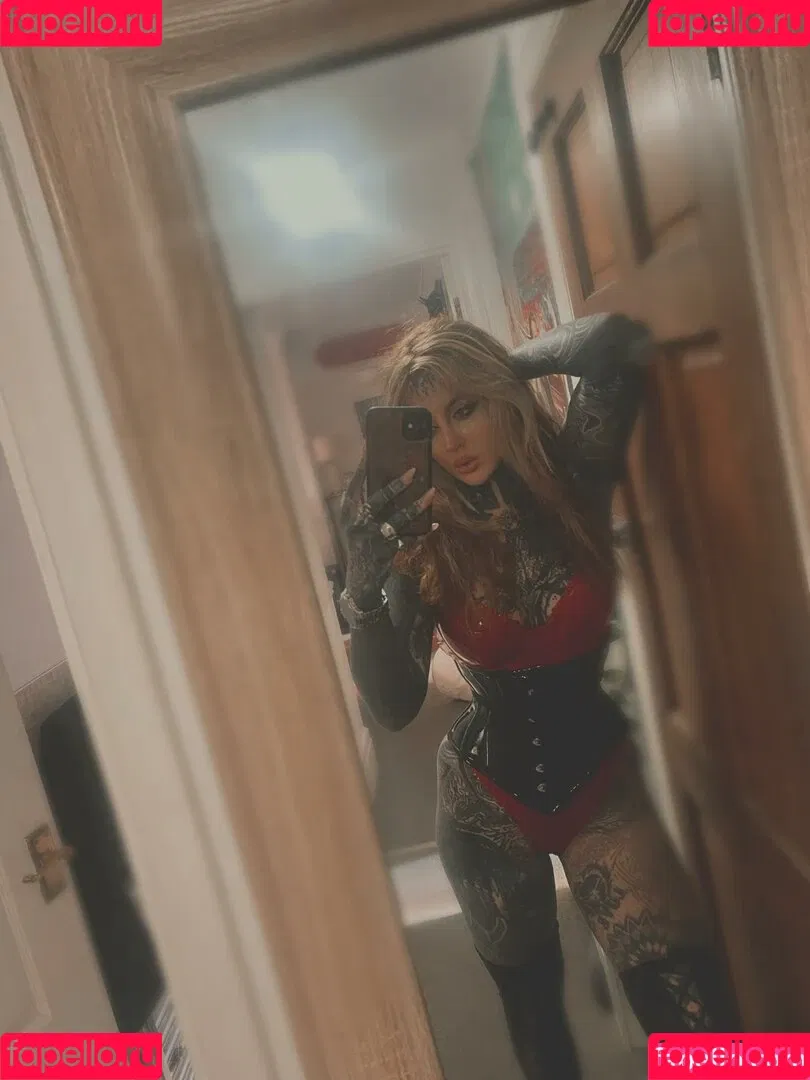 Sophie Wilde Onlyfans Photo Gallery 