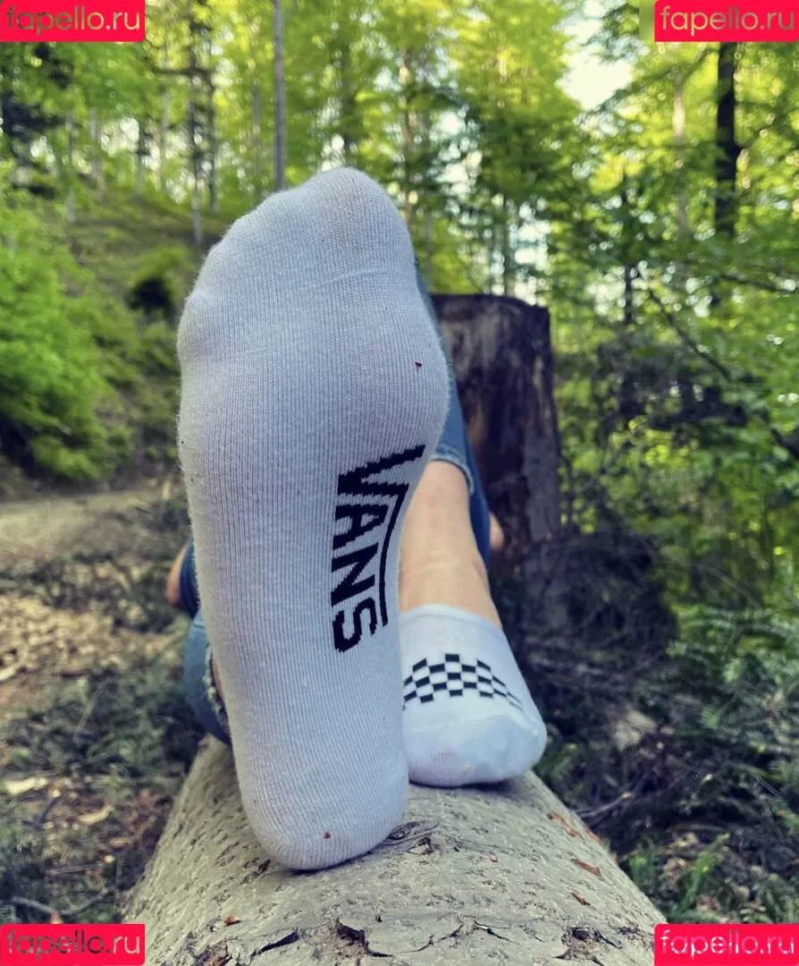 socksqueenforyou Onlyfans Photo Gallery 
