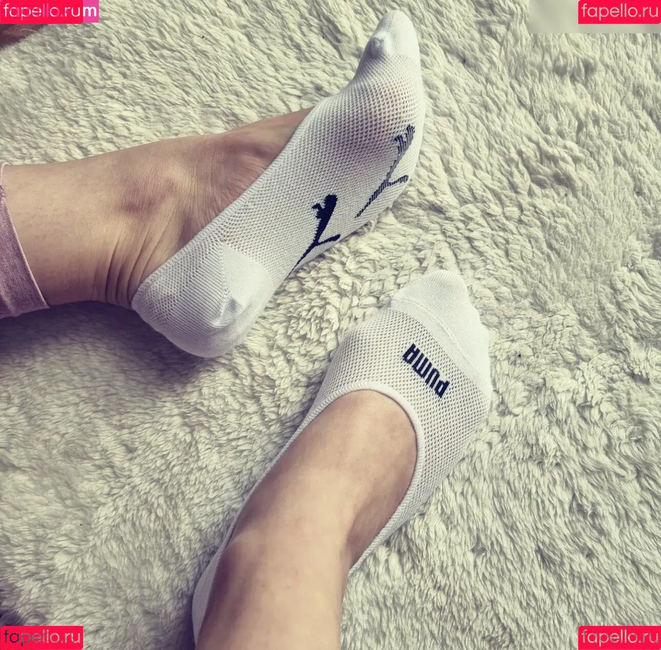 socksqueenforyou Onlyfans Photo Gallery 