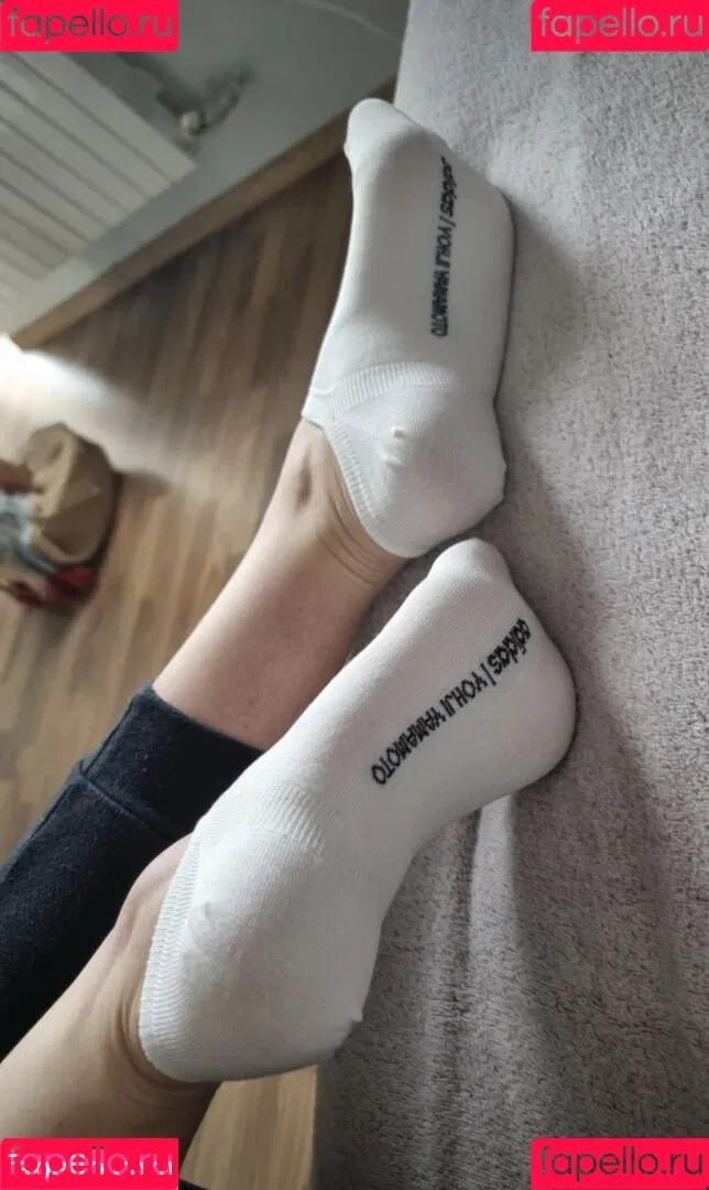 socksqueenforyou Onlyfans Photo Gallery 