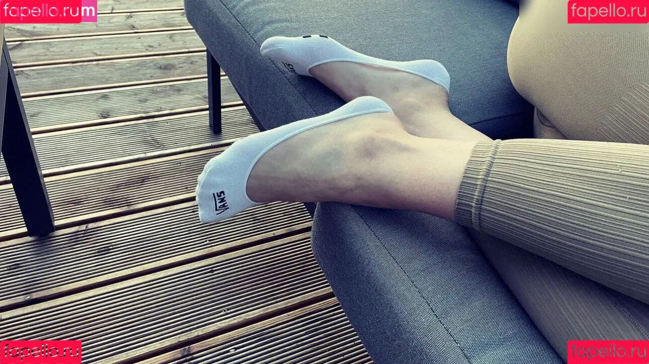 socksqueenforyou Onlyfans Photo Gallery 