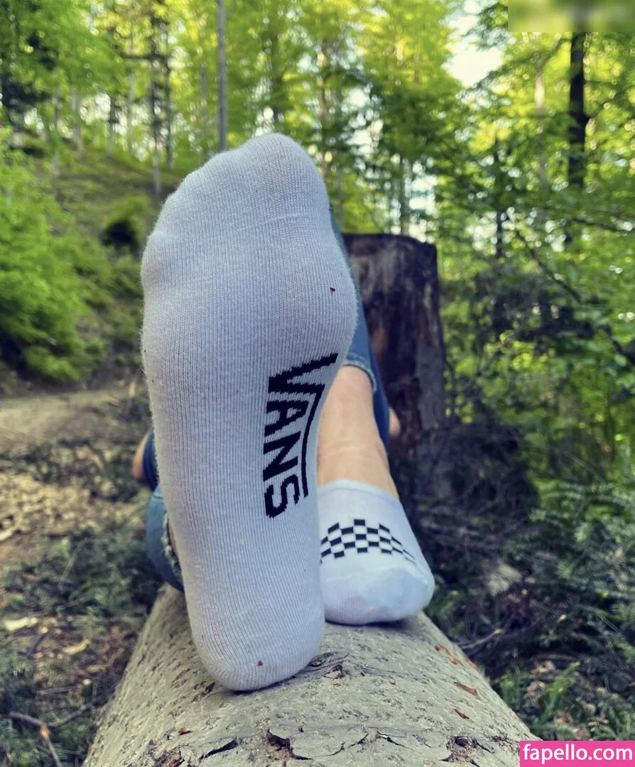 socksqueenforyou Onlyfans Photo Gallery 