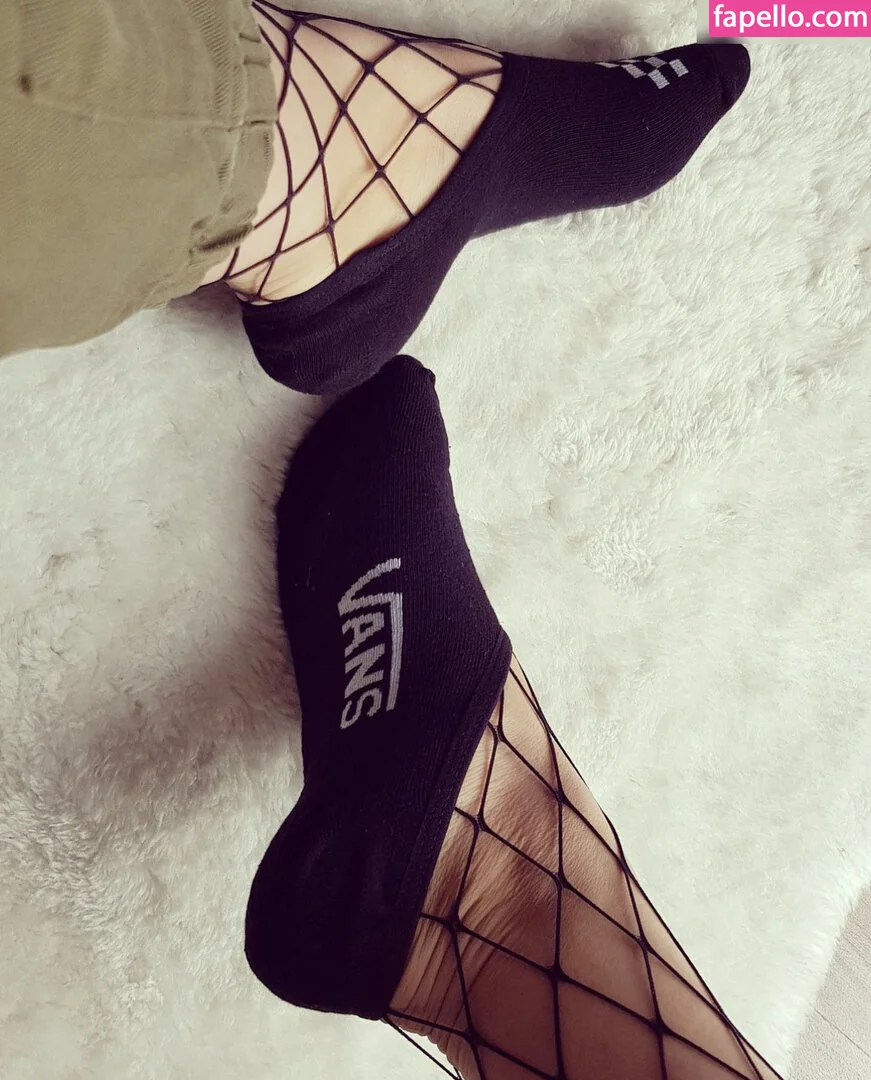 socksqueenforyou Onlyfans Photo Gallery 