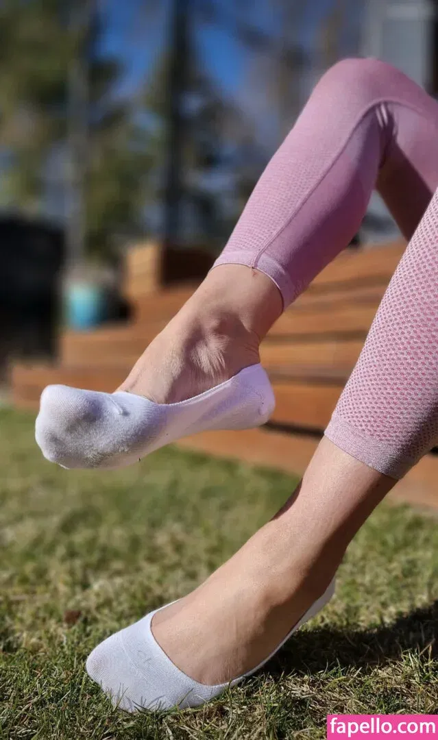 socksqueenforyou Onlyfans Photo Gallery 