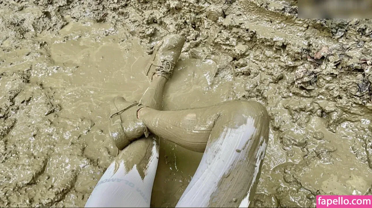 socksqueenforyou Onlyfans Photo Gallery 