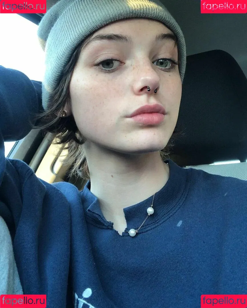 shrooms_q Onlyfans Photo Gallery 