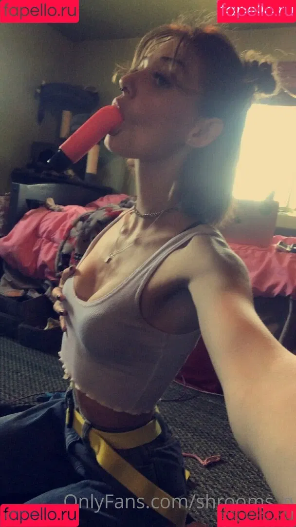 shrooms_q Onlyfans Photo Gallery 